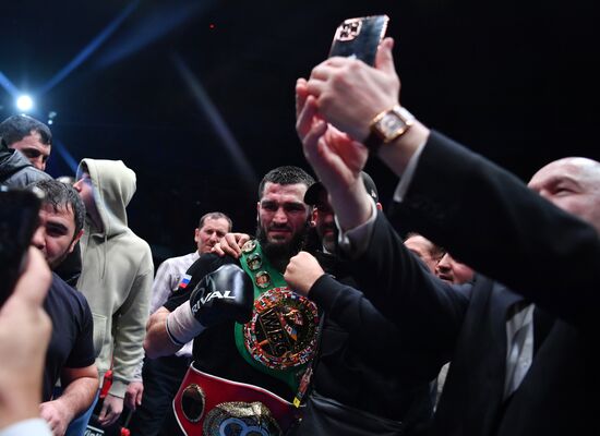 Бокс. Бой А. Бетербиева и А. Дайнеса