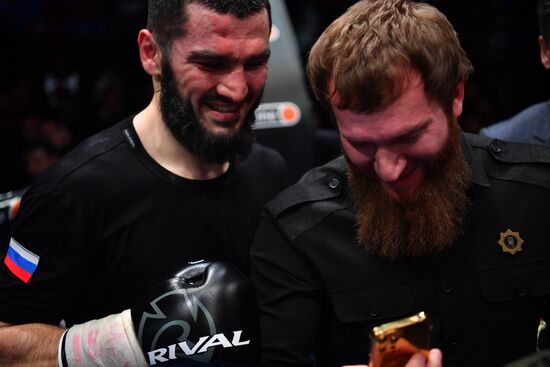 Бокс. Бой А. Бетербиева и А. Дайнеса