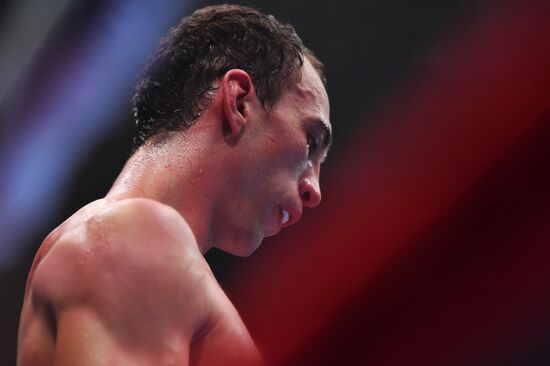 Бокс. Бой А. Бетербиева и А. Дайнеса