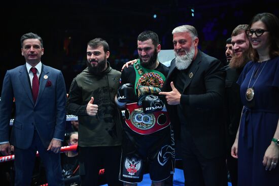 Бокс. Бой А. Бетербиева и А. Дайнеса