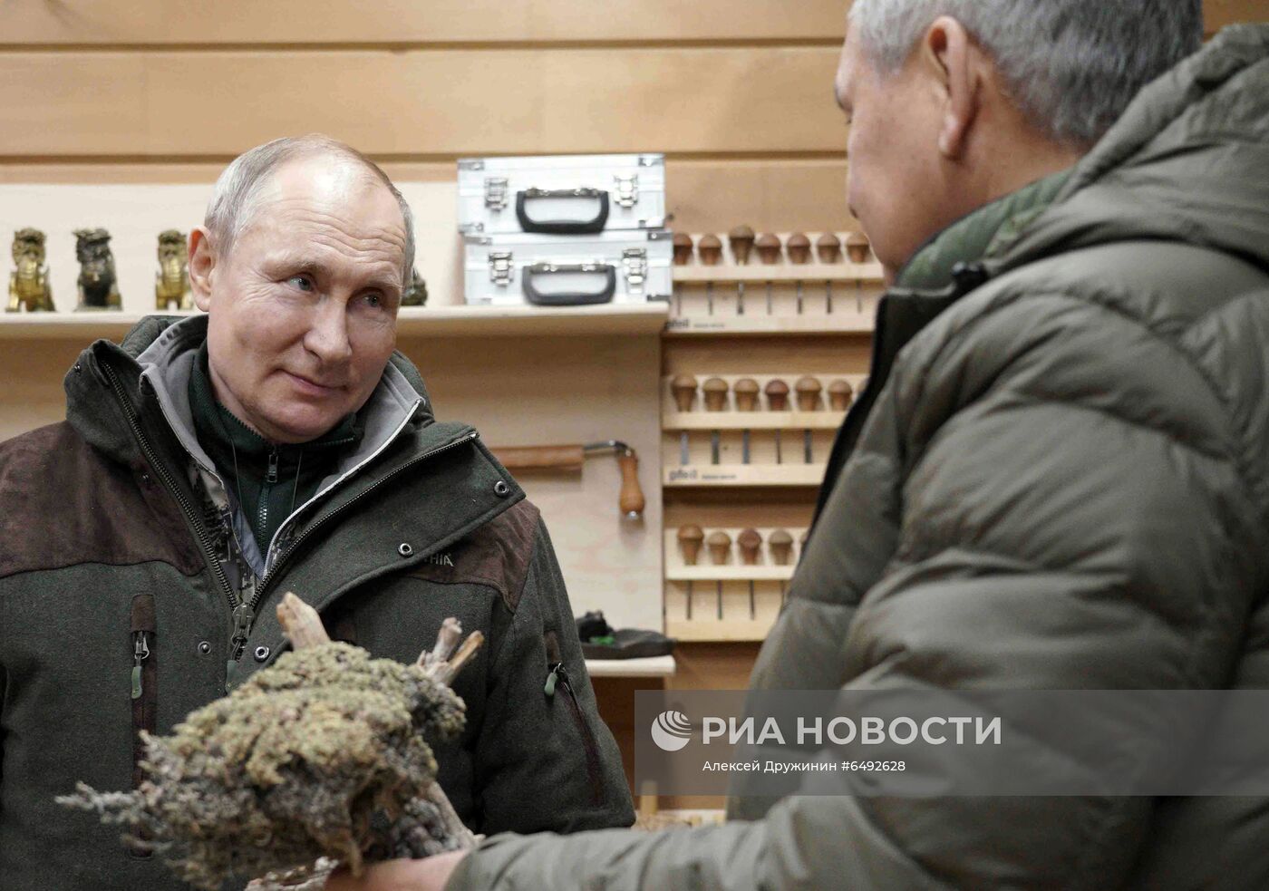 Отдых президента РФ В. Путина в Сибири