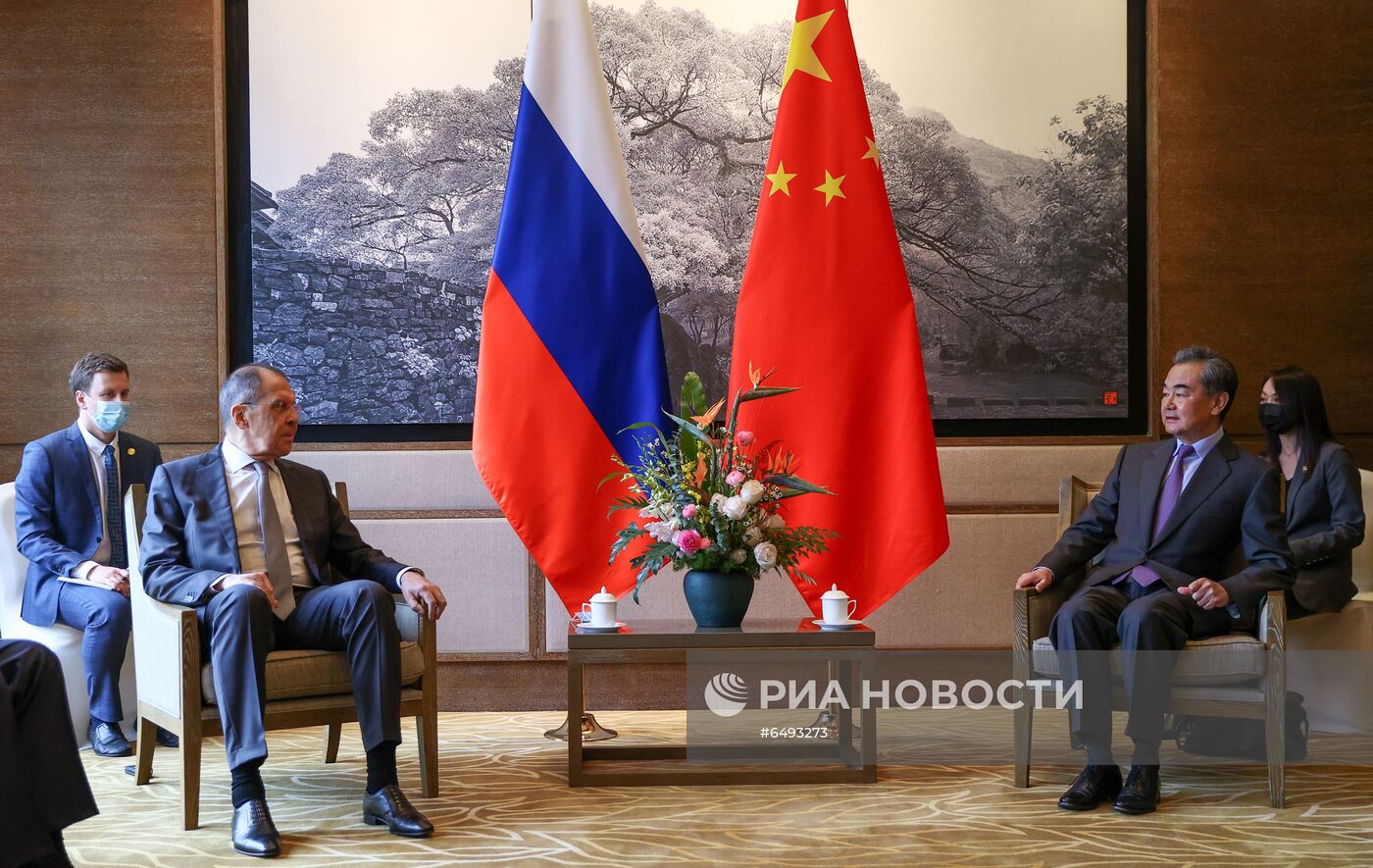 Визит главы МИД РФ С. Лаврова в Китай