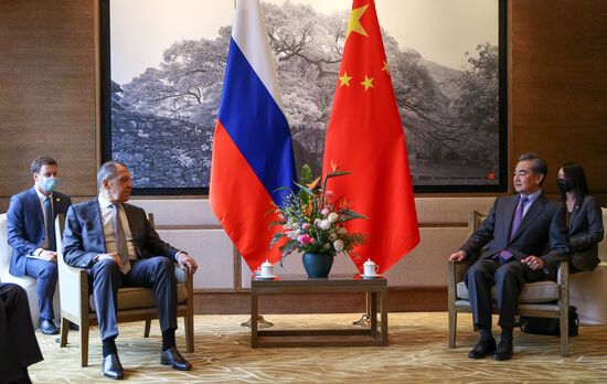 Визит главы МИД РФ С. Лаврова в Китай
