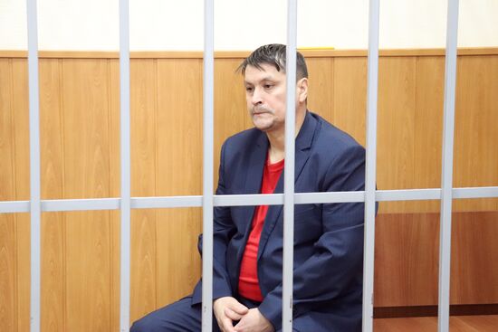 Рассмотрение ходатайства об аресте губернатора Пензенской области Белозерцева и других фигурантов по делу о взятке