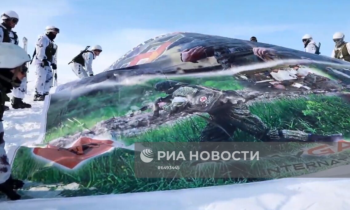 Высокогорный флешмоб в поддержку врачей, борющихся с COVID-19