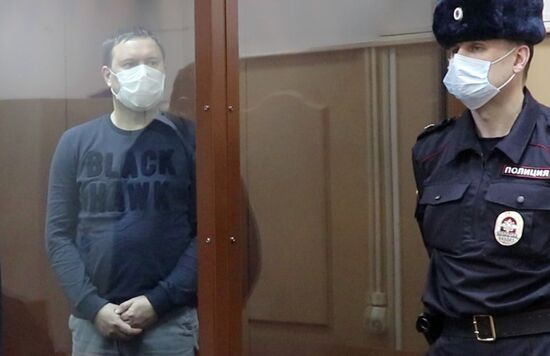 Рассмотрение ходатайства об аресте губернатора Пензенской области Белозерцева и других фигурантов по делу о взятке