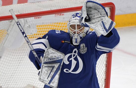 Хоккей. КХЛ. Матч "Динамо" (Москва) - СКА