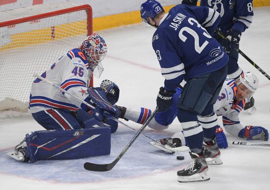 Хоккей. КХЛ. Матч "Динамо" (Москва) - СКА