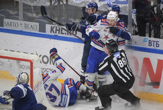 Хоккей. КХЛ. Матч "Динамо" (Москва) - СКА