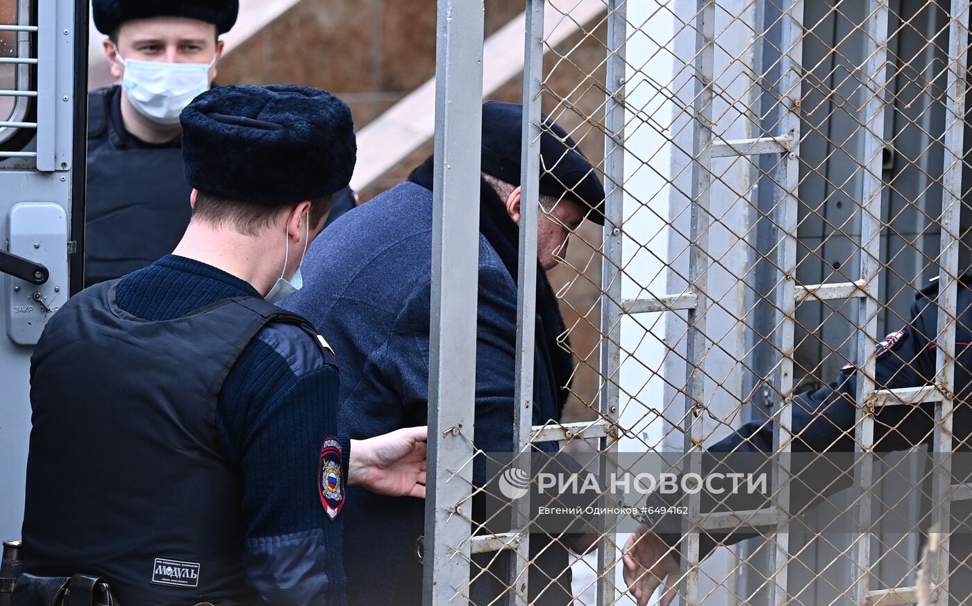 Избрание меры пресечения Б. Шпигелю