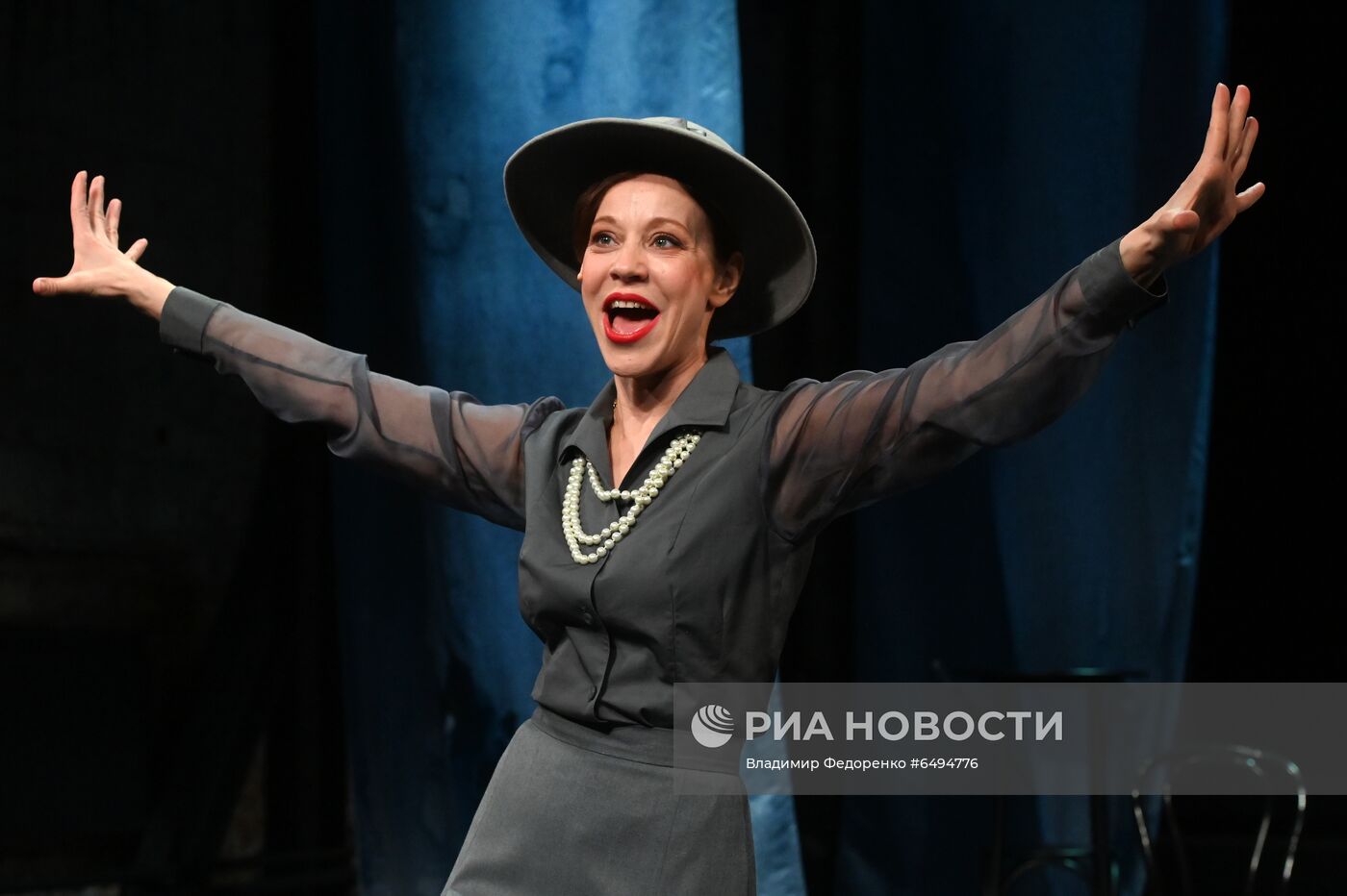 Спектакль "Обещание на рассвете" в Tеатре им. Е. Вахтангова