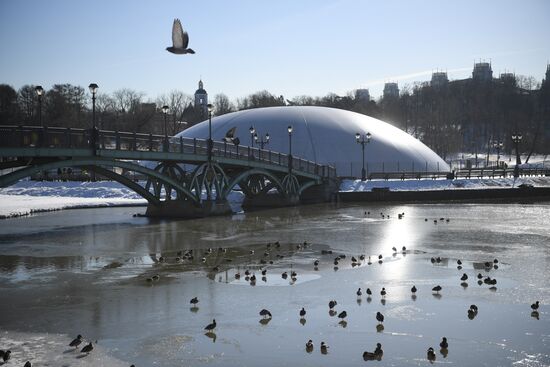 Подготовка к открытию фонтана в музее-заповеднике "Царицыно"