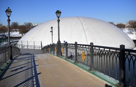 Подготовка к открытию фонтана в музее-заповеднике "Царицыно"