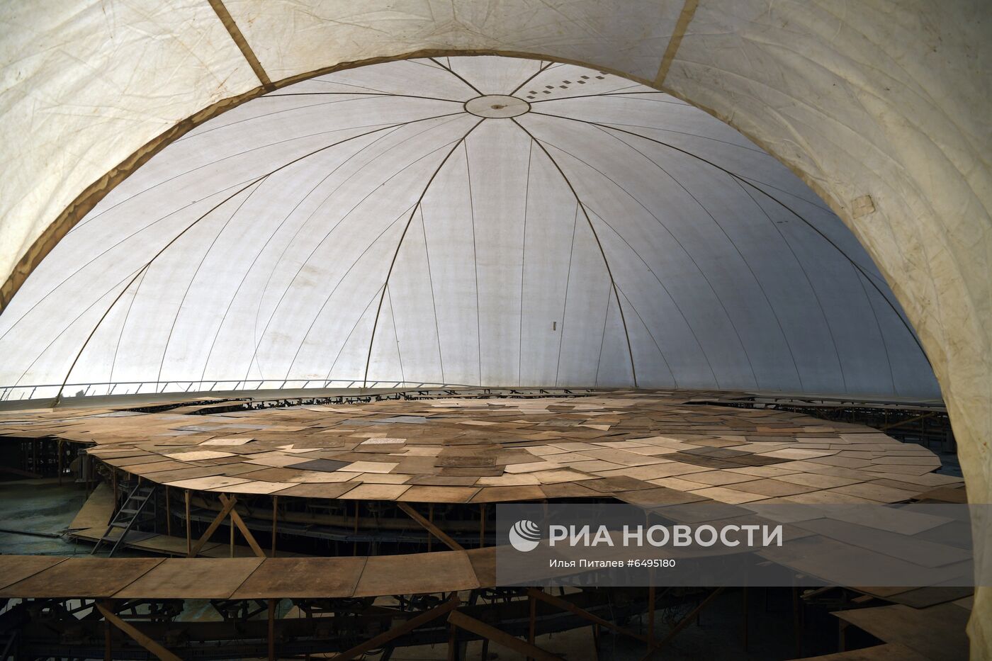 Подготовка к открытию фонтана в музее-заповеднике "Царицыно"