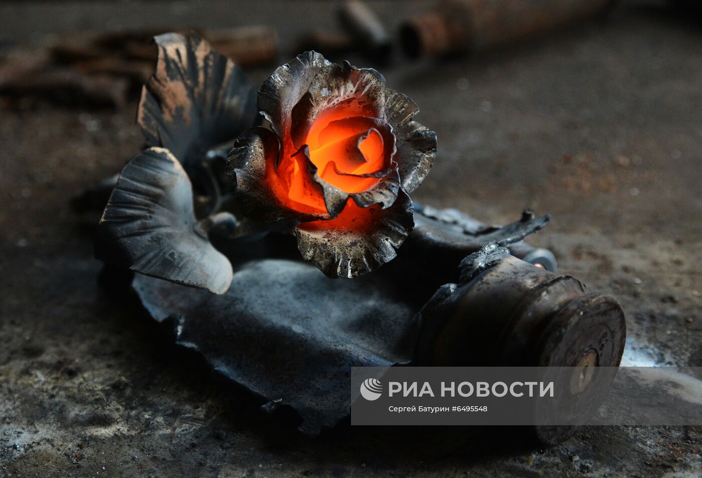 Изготовление изделий из снарядов в Донецке