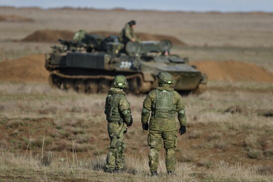 Тактические учения зенитного ракетного полка в Крыму