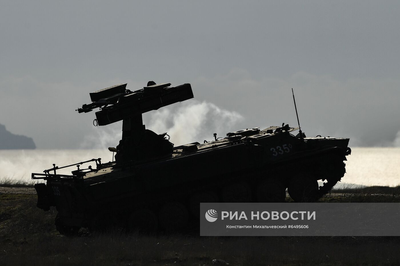 Тактические учения зенитного ракетного полка в Крыму