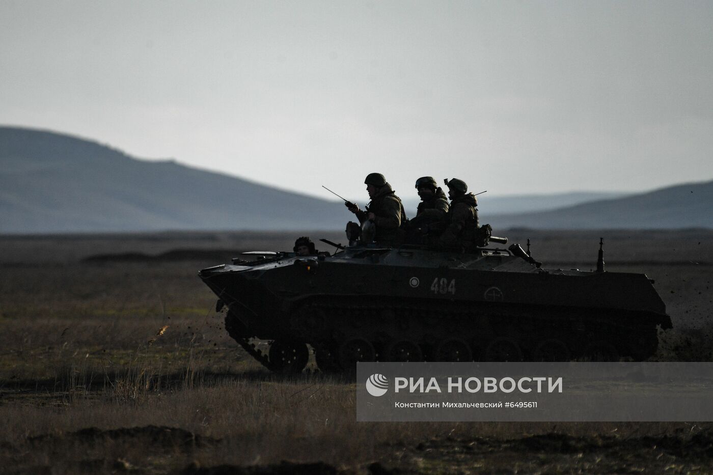 Тактические учения зенитного ракетного полка в Крыму