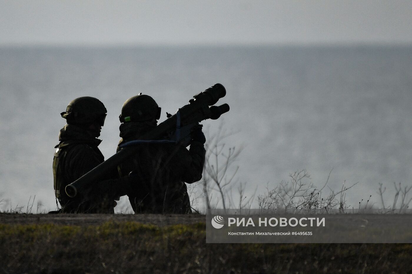 Тактические учения зенитного ракетного полка в Крыму