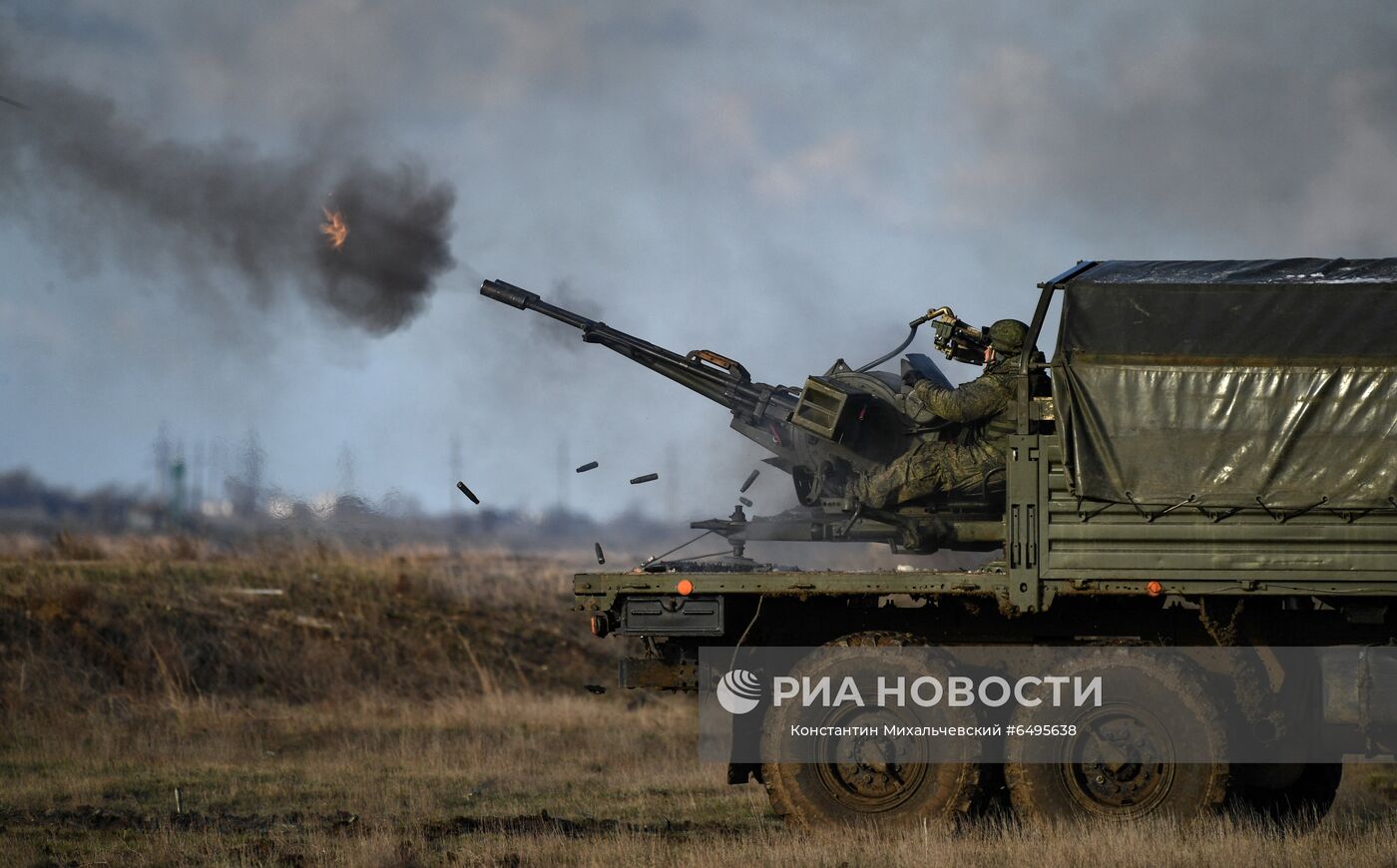 Тактические учения зенитного ракетного полка в Крыму