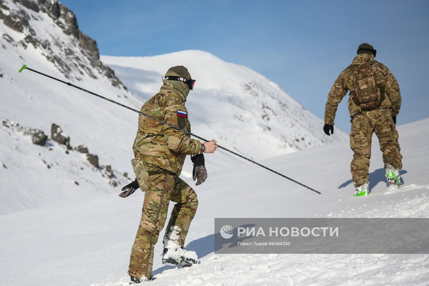 Занятия подразделения Росгвардии по горной подготовке в Хибинах