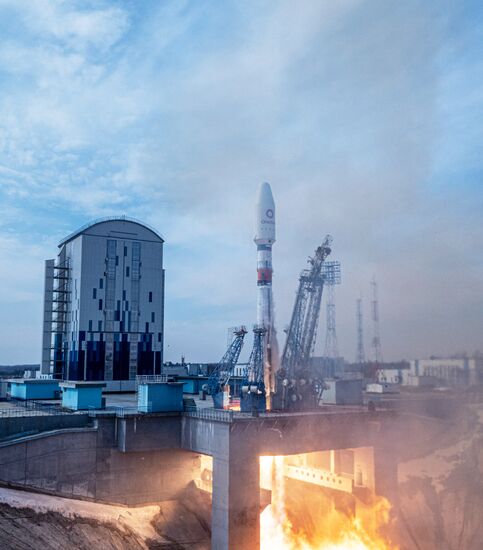 Пуск РН"Союз-2.1б" с разгонным блоком "Фрегат" с космодрома Восточный