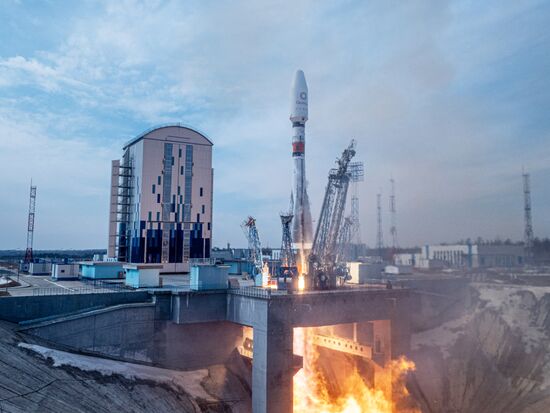 Пуск РН"Союз-2.1б" с разгонным блоком "Фрегат" с космодрома Восточный