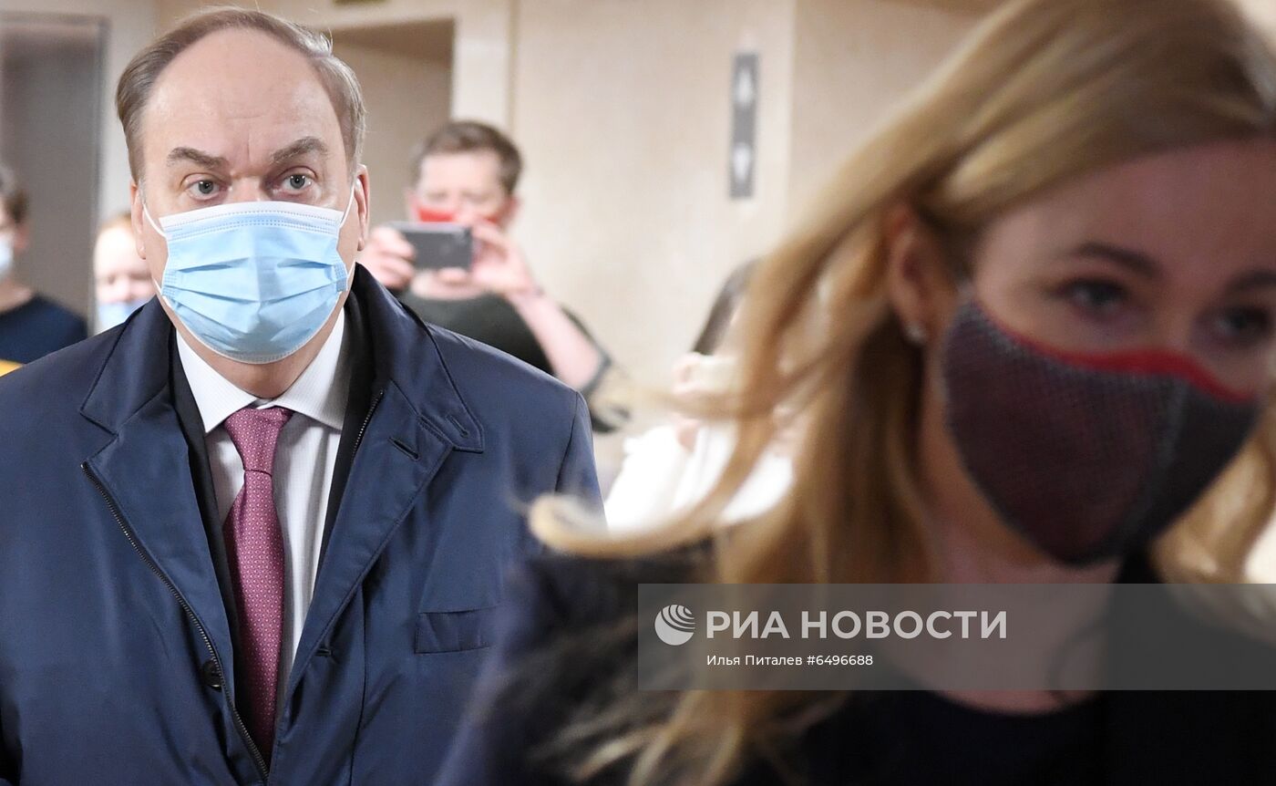 Брифинг А. Антонова после заседания комитета по международным делам 