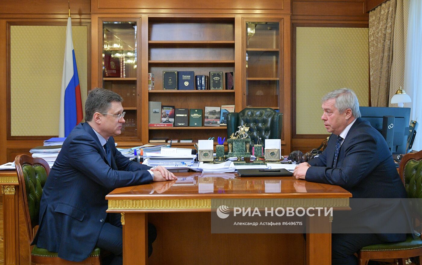 Вице-премьер РФ А. Новак встретился с губернатором Ростовской области В. Голубевым