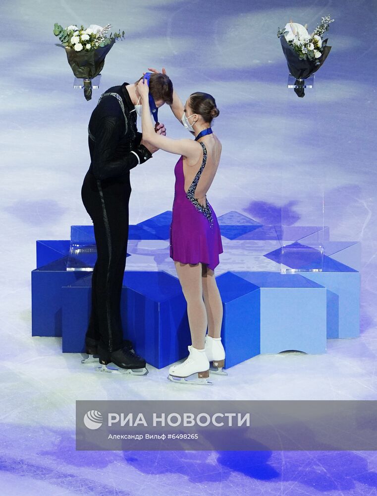 Фигурное катание. Чемпионат мира. Пары. Церемония награждения