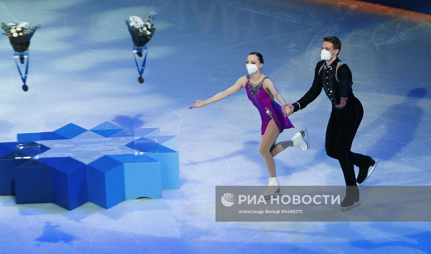 Фигурное катание. Чемпионат мира. Пары. Церемония награждения