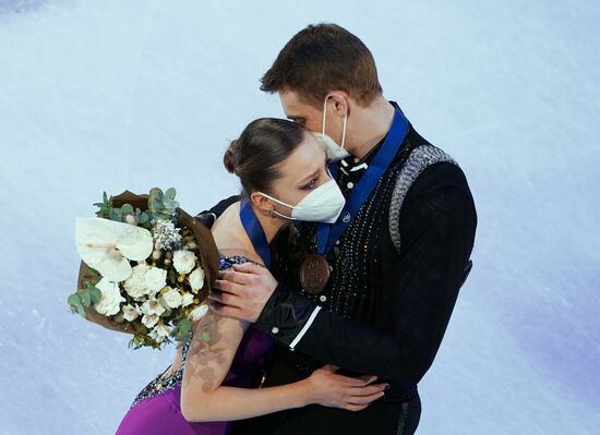 Фигурное катание. Чемпионат мира. Пары. Церемония награждения