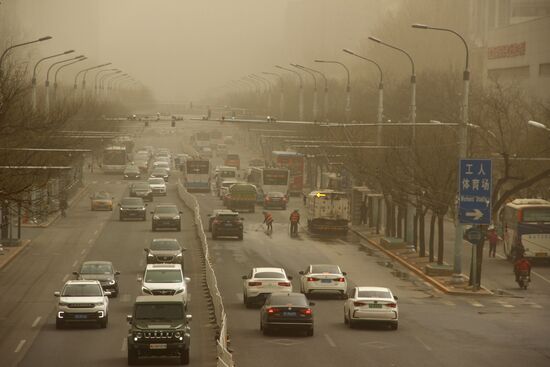 Песчаная буря в Пекине