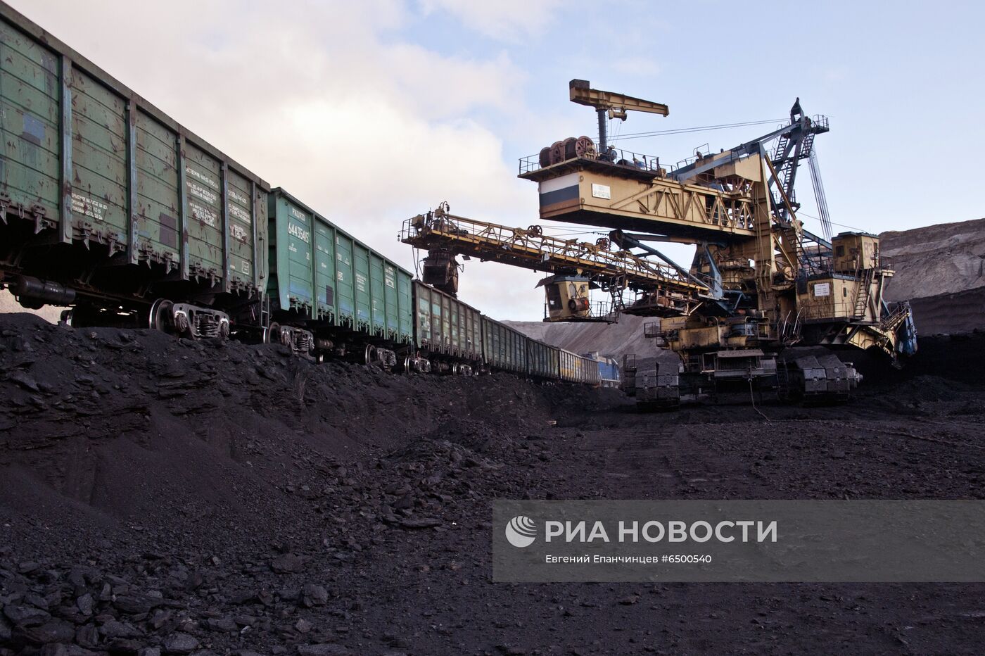 Харанорский угольный разрез в Забайкалье