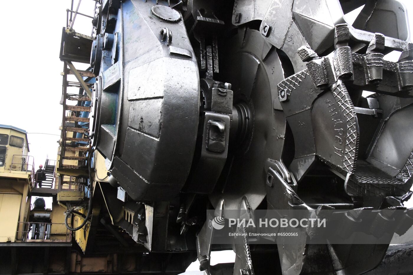 Харанорский угольный разрез в Забайкалье