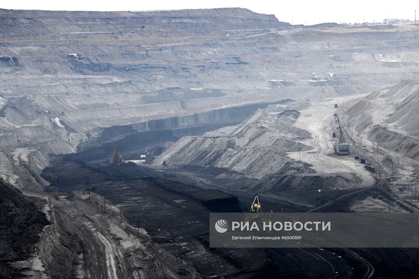 Харанорский угольный разрез в Забайкалье