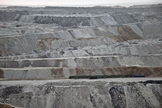 Харанорский угольный разрез в Забайкалье