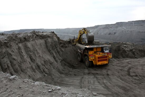 Харанорский угольный разрез в Забайкалье