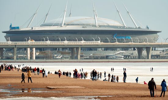 Весна в парке 300-летия Санкт-Петербурга