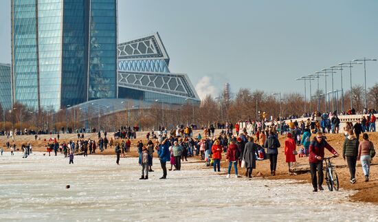 Весна в парке 300-летия Санкт-Петербурга