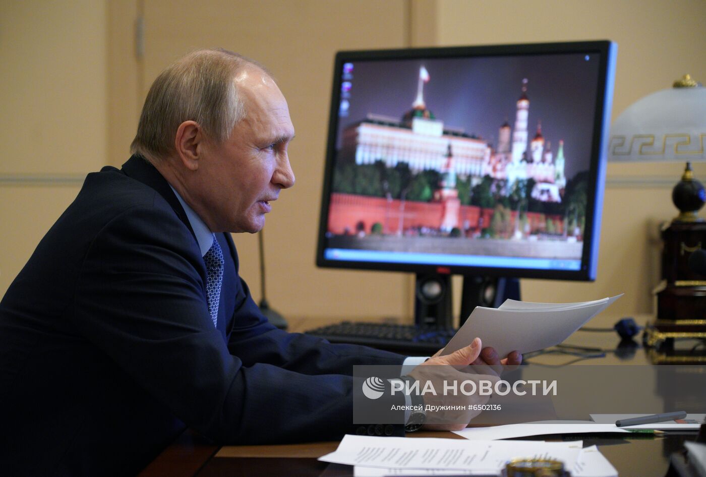 Президент РФ В. Путин провел заседание Совета по межнациональным отношениям