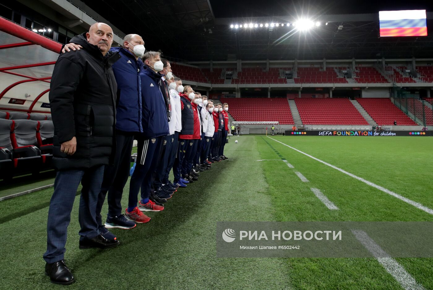 Футбол. Отборочный матч ЧМ-2022. Словакия - Россия