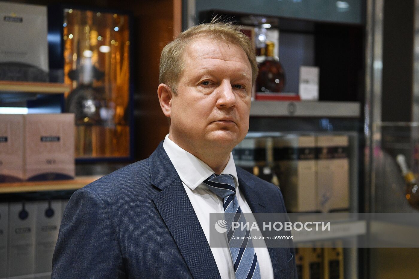 Презентация стендов с продукцией московских производителей в магазине Duty Free в Шереметьево 