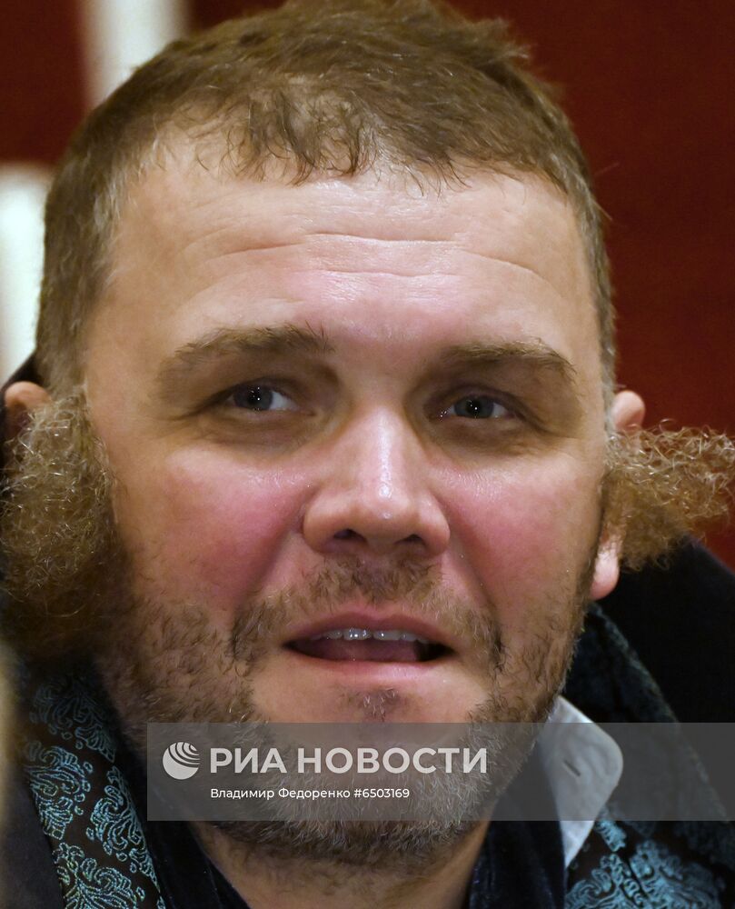 Спектакль "Мертвые души" в Малом театре