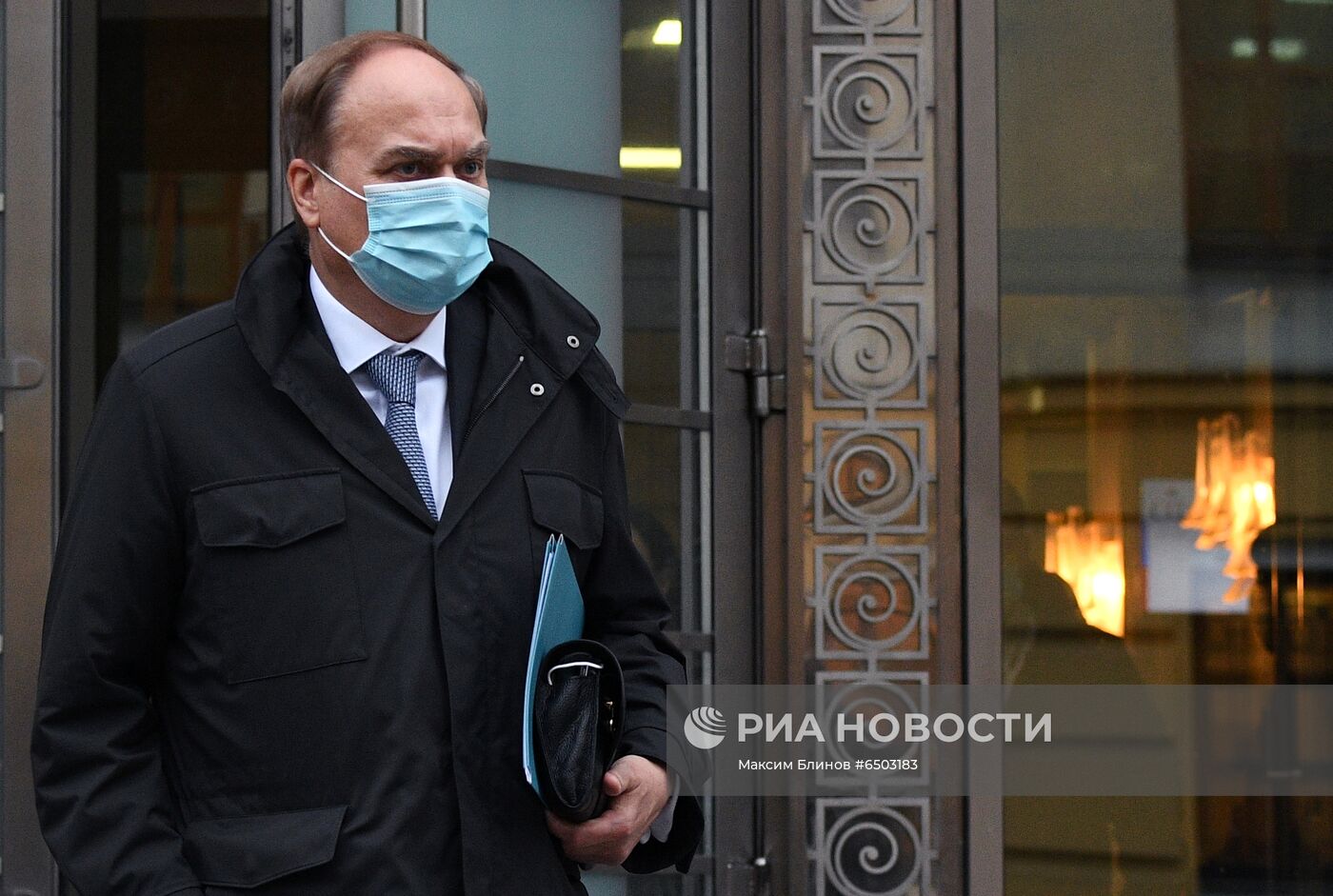 Заседание комитетов СФ по обороне и по международным делам с участием посла РФ в США А. Антонова