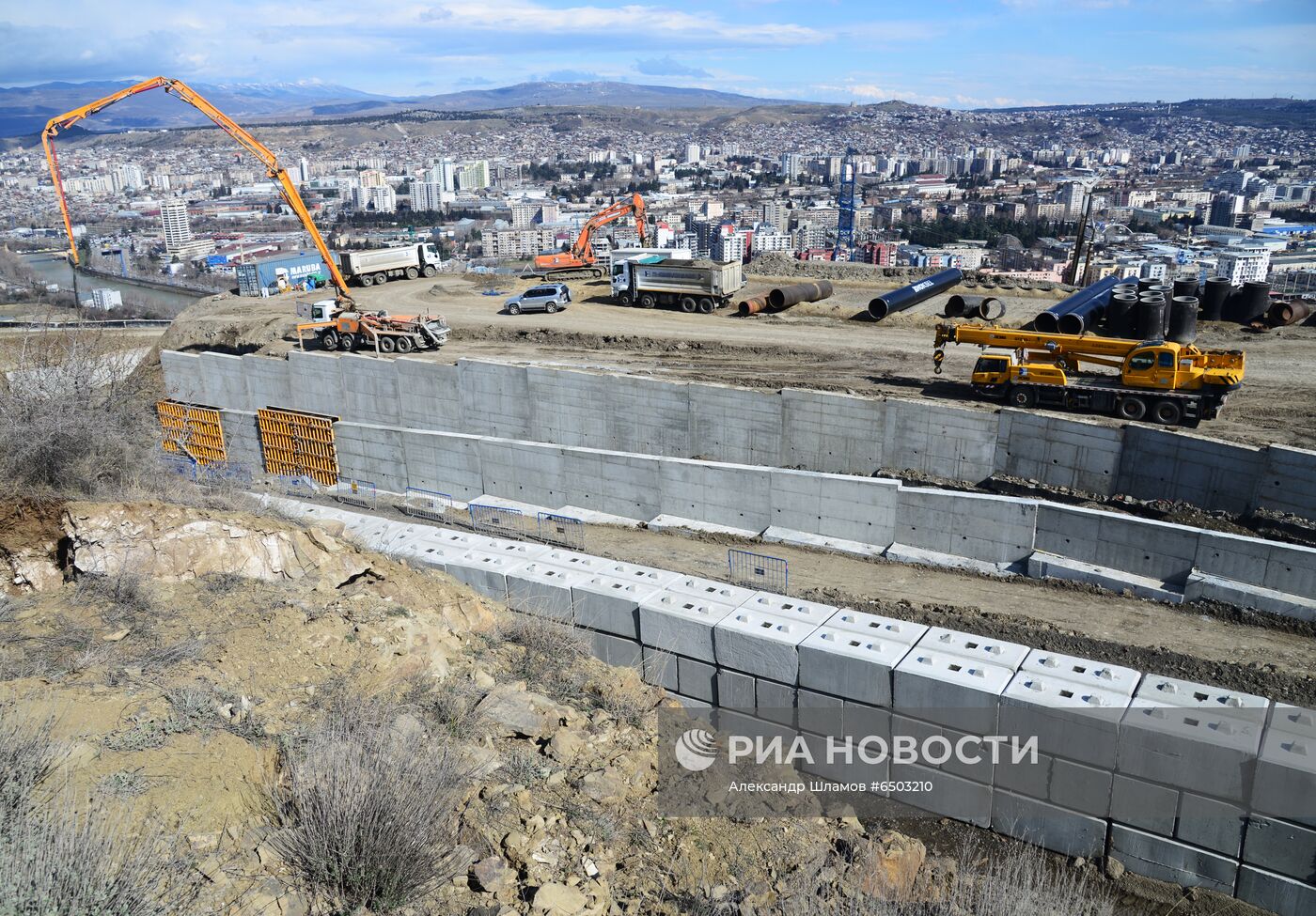 В Тбилиси может произойти крупный оползень