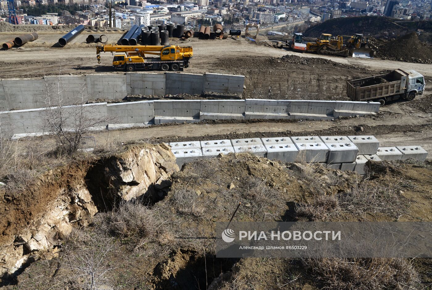 В Тбилиси может произойти крупный оползень