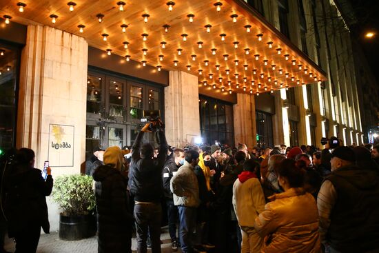 Акция протеста против В. Познера в Грузии