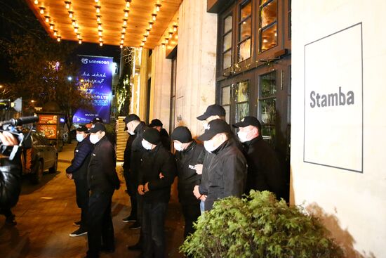 Акция протеста против В. Познера в Грузии