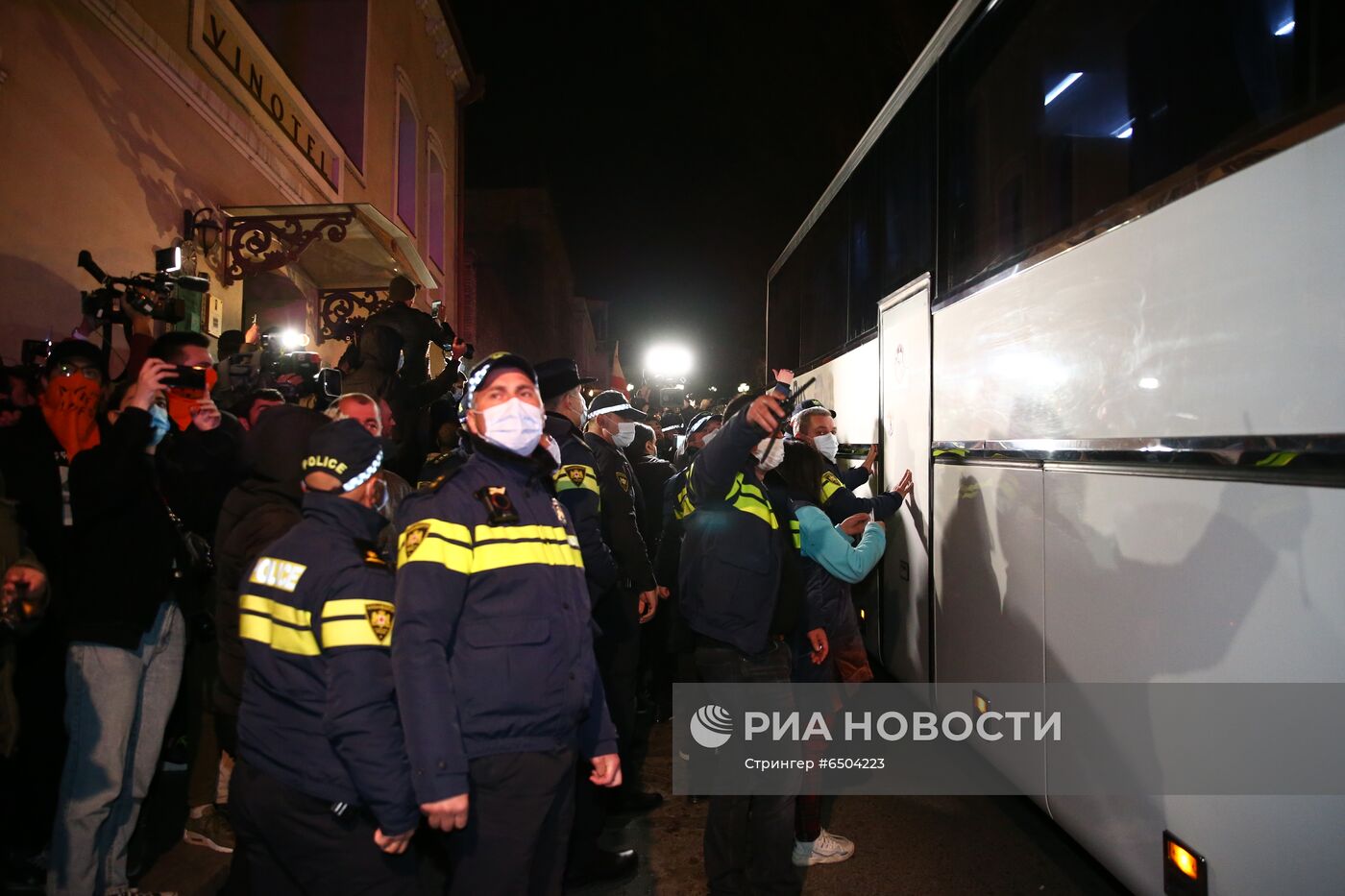 Акция протеста против В. Познера в Грузии